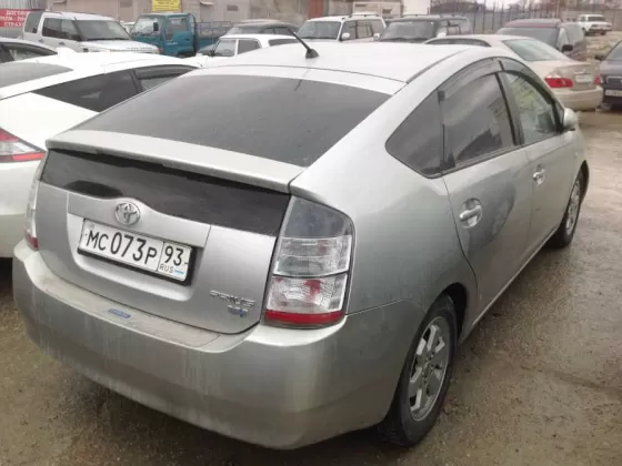 Купить Toyota Prius 1500 см3 АКПП (78 л.с.) Бензиновый в Новороссийск: цвет серебро Хетчбэк 2005 года по цене 380000 рублей, объявление №815 на сайте Авторынок23