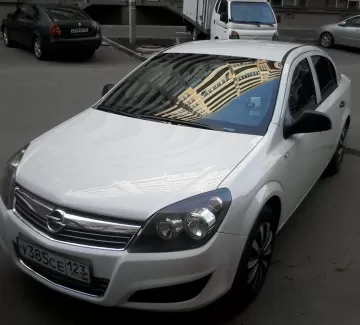 Купить Opel Astra 1600 см3 МКПП (115 л.с.) Бензин инжектор в Краснодар: цвет белый Седан 2011 года по цене 425000 рублей, объявление №13049 на сайте Авторынок23
