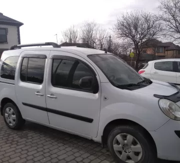 Купить Renault Kangoo 1500 см3 МКПП (86 л.с.) Дизель турбонаддув в Краснодар: цвет белый Минивэн 2013 года по цене 560000 рублей, объявление №14495 на сайте Авторынок23