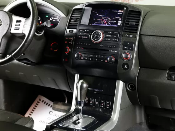 Купить Nissan Pathfinder 3000 см3 АКПП (190 л.с.) Дизельный в г Туапсе: цвет серебристый Внедорожник 2012 года по цене 1500000 рублей, объявление №24006 на сайте Авторынок23