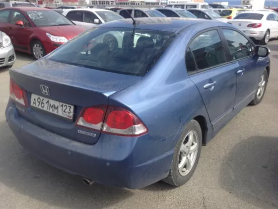 Civic Hybrid '2009 (93 л.с.) Новороссийск