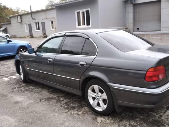 Купить BMW 528 2800 см3 АКПП (193 л.с.) Бензин инжектор в Архипо Осиповка : цвет Серый тёмный Седан 1999 года по цене 285000 рублей, объявление №20517 на сайте Авторынок23