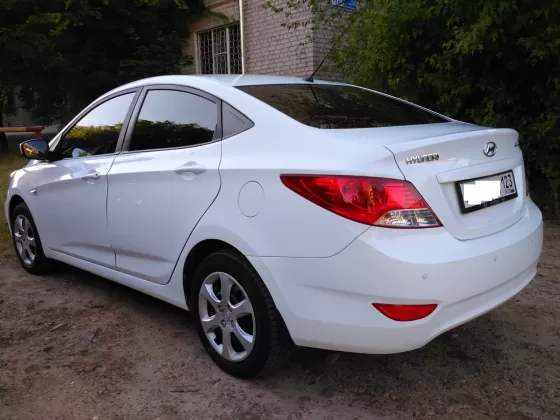 Купить Hyundai Solaris 1600 см3 МКПП (123 л.с.) Бензин инжектор в Кропоткин: цвет белый Седан 2012 года по цене 419999 рублей, объявление №15204 на сайте Авторынок23