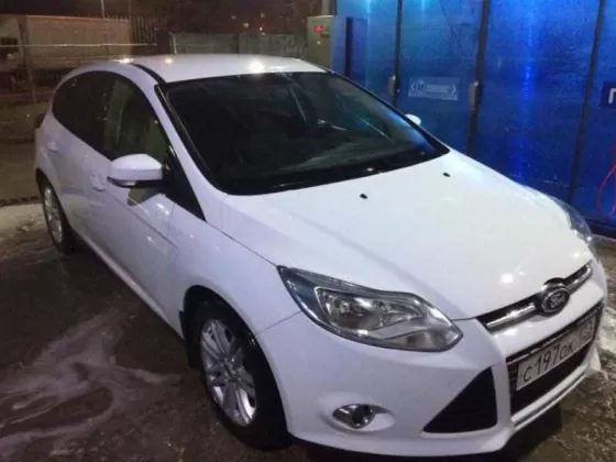 Купить Ford Focus 3 1600 см3 МКПП (105 л.с.) Бензин инжектор в Краснодар: цвет белый Хетчбэк 2013 года по цене 515000 рублей, объявление №14209 на сайте Авторынок23