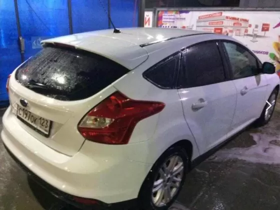Купить Ford Focus 3 1600 см3 МКПП (105 л.с.) Бензин инжектор в Краснодар: цвет белый Хетчбэк 2013 года по цене 515000 рублей, объявление №14209 на сайте Авторынок23