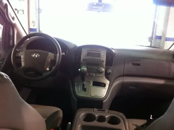 Купить Hyundai Grand Starex 2500 см3 АКПП (175 л.с.) Дизельный в Краснодар: цвет серебро Микроавтобус 2009 года по цене 800000 рублей, объявление №9354 на сайте Авторынок23