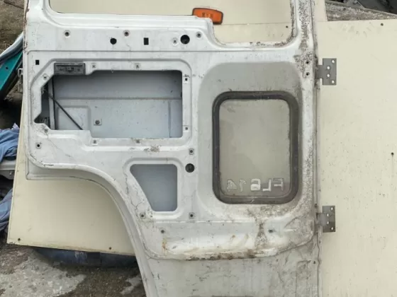 Дверь передняя правая Volvo Truck FL6 Краснодар