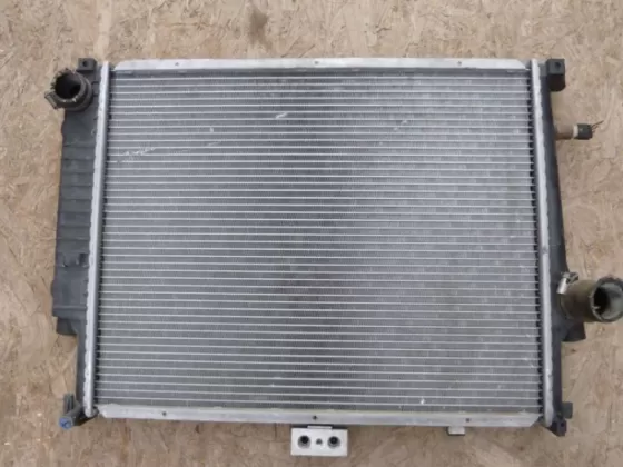Радиатор охлаждения BMW E36 323i 1991-2001 Краснодар