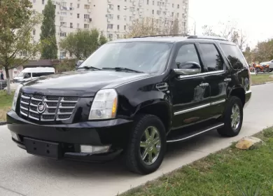 Купить Cadillac Escalade 6300 см3 АКПП (409 л.с.) Бензин инжектор в Новороссийск: цвет черный металик Внедорожник 2007 года по цене 690000 рублей, объявление №2144 на сайте Авторынок23