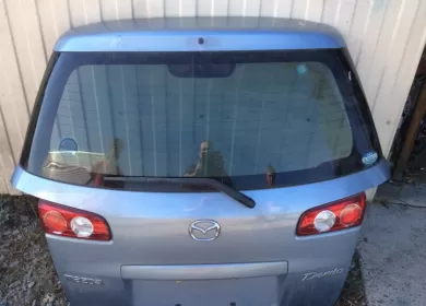 Дверь багажника б/у Mazda Demio DY Краснодар