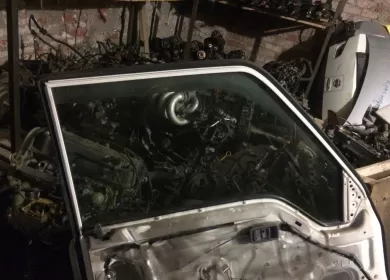 Стекло боковое б/у Mazda Bongo машина в разборе Краснодар