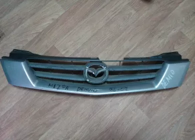 Решетка радиатора б/у на Mazda Demio 1996-02 Краснодар